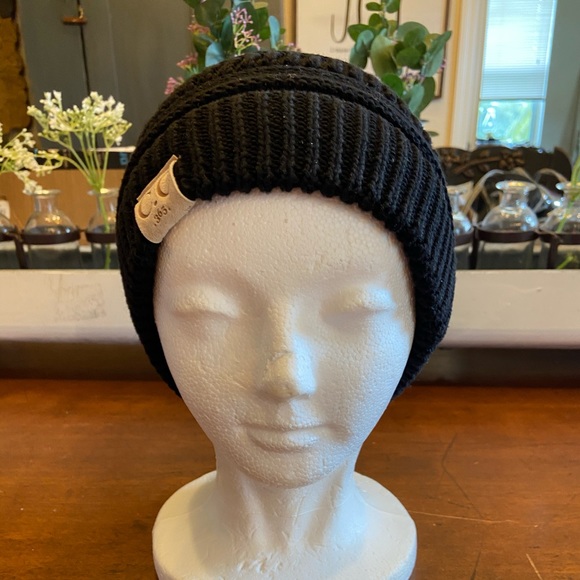 C.C Accessories - Women’s C.C black knit hat with opening for hair